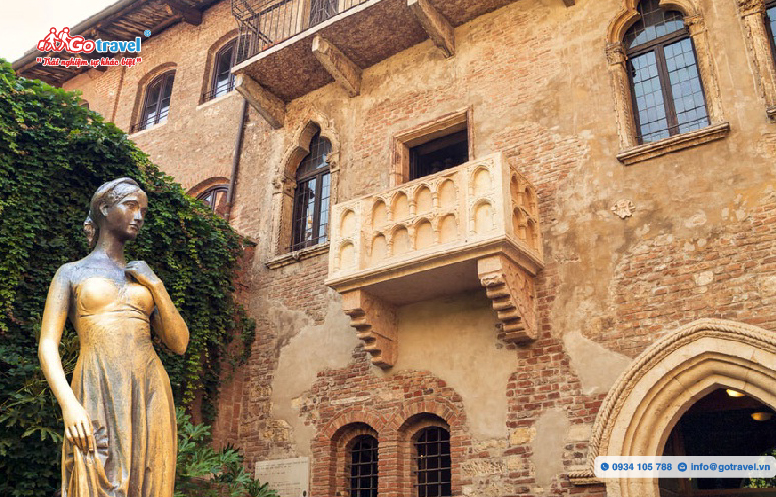 Ban công thuộc Verona, nơi khởi nguồn cho mối tình thiên niên kỉ