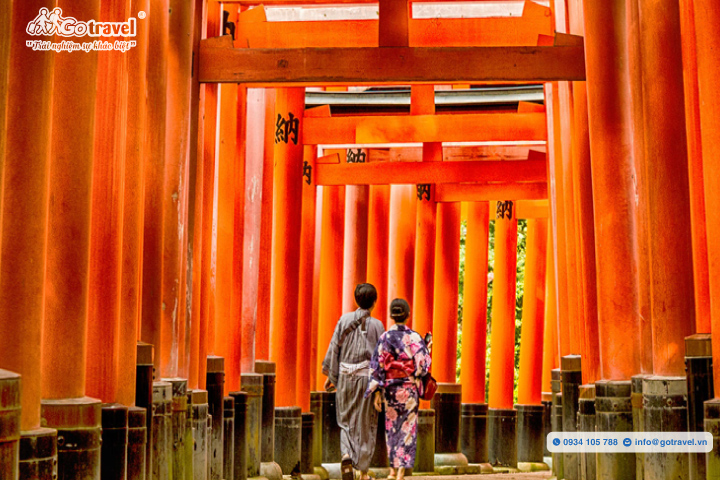 cổng đền Fushimi Inari Taisha