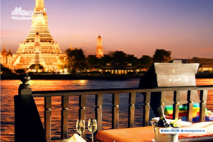 Trải nghiệm thưởng thức ẩm thực trên sông Chao Phraya
